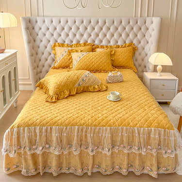 Premium Gold Yellow Jacquard Velvet Bedspread Embroidery Bed Skirt for Bedding